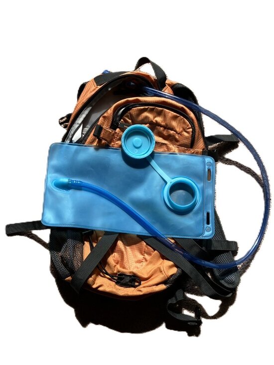 Quest Other - QUEST ORANGE HYDRATION BACKPACK W/ WATER BLADDER INCLUDED 🎒💧